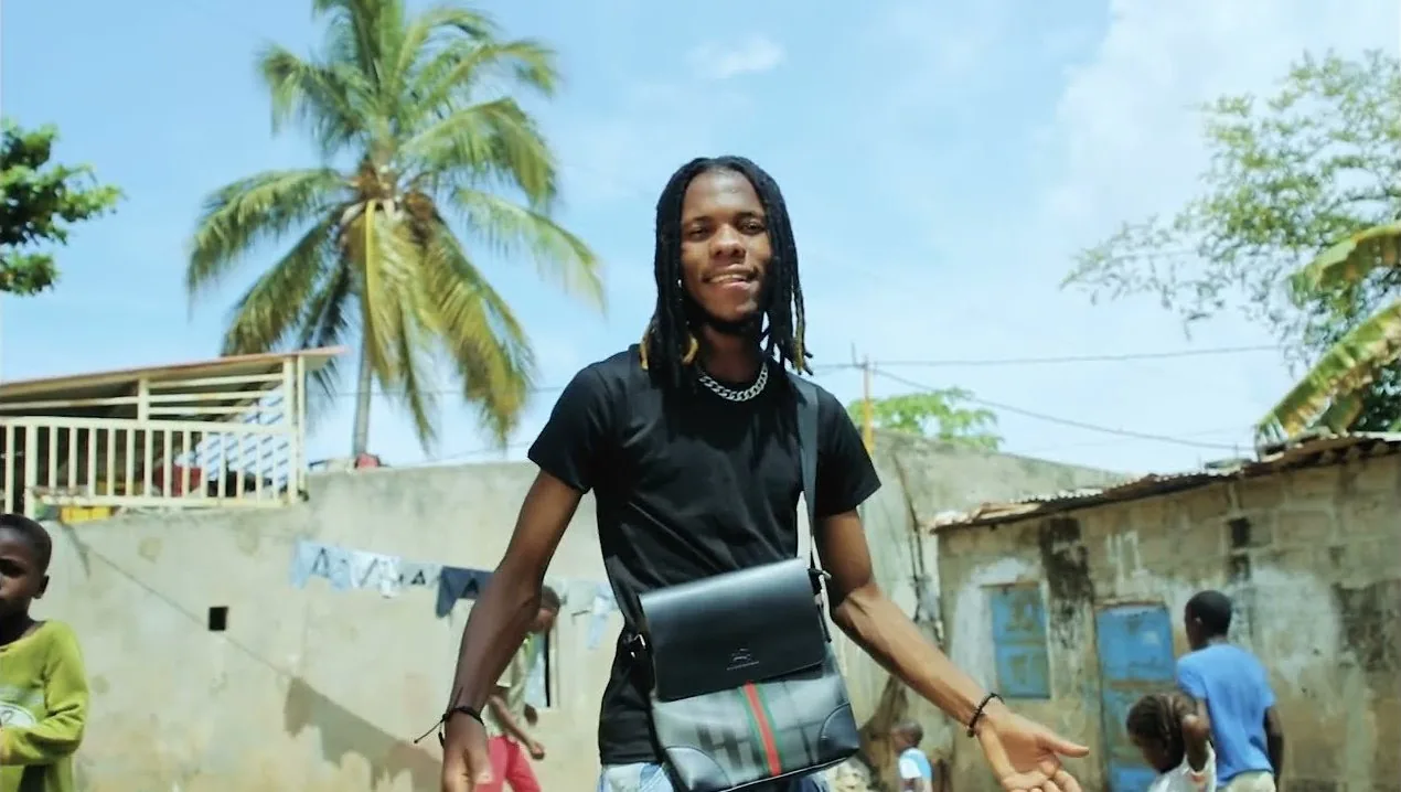 Money Está Vir video still